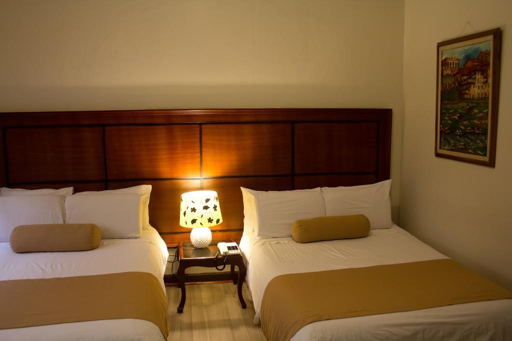 Hotel Cuenca Esterno foto